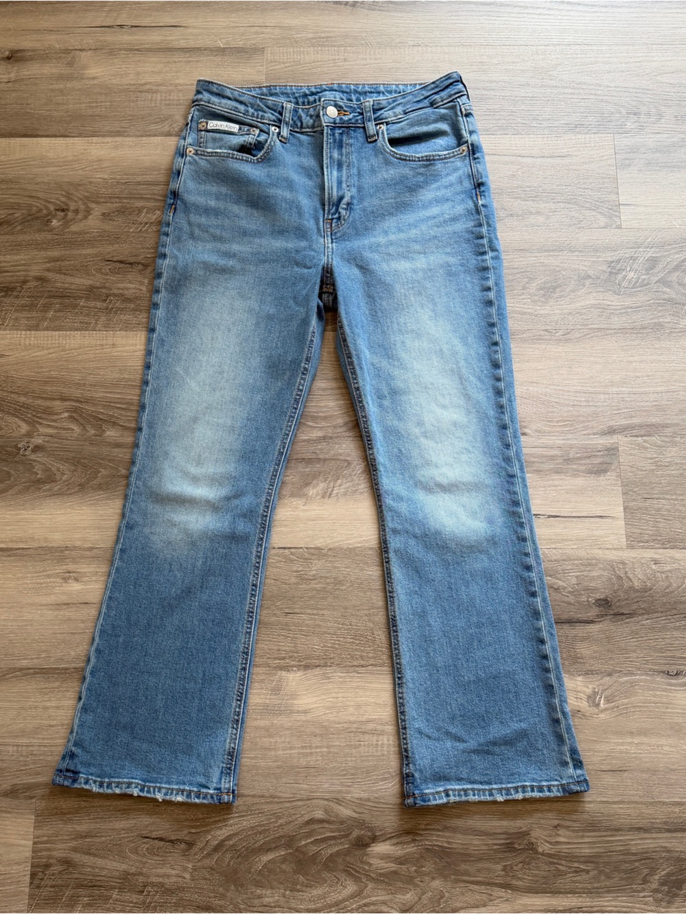 Calvin Klein High Rise cropped Flare Jeans